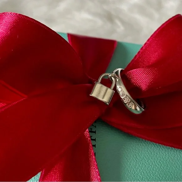Tiffany and Co. Lock Ring - Picture 10 of 15